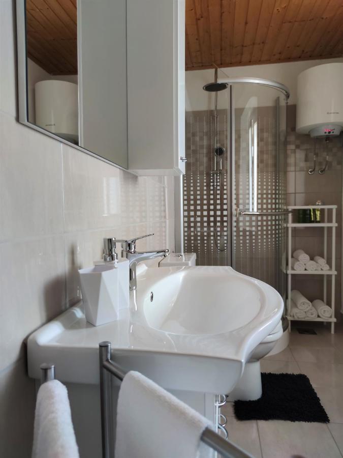 Apartman Josip Garica Exterior photo