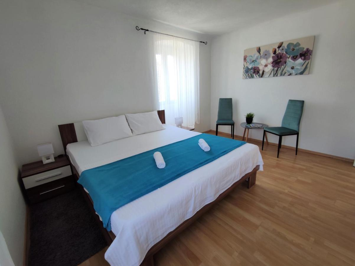 Apartman Josip Garica Exterior photo